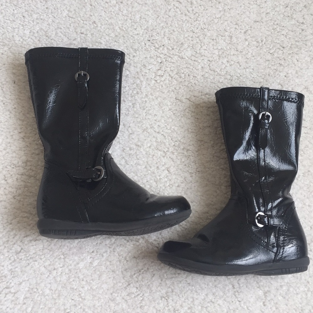 Girls boots